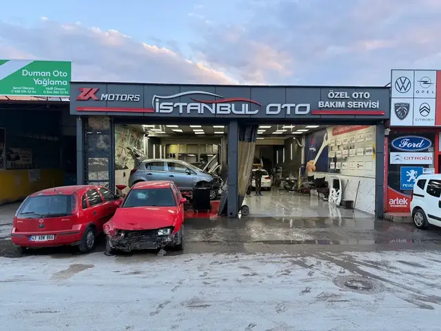 İstanbul Oto atölye girişi — Fuatpaşa Yeni Sanayi